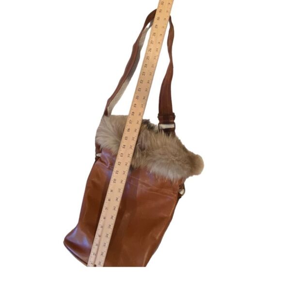 1162 Vintage Barneys NY Crossbody Bucket Bag Saddle Leather Raccoon Trim NWOT - Picture 7 of 10